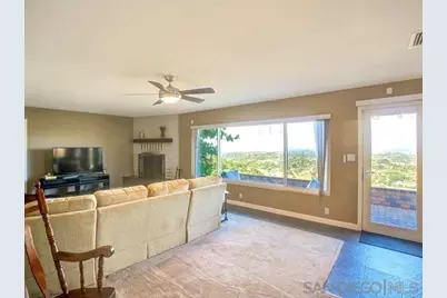  3360 Toyon Heights Drive, Fallbrook, CA 92028 - Photo 5