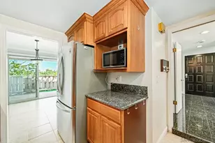 8745 Caminito Sueno, La Jolla, CA 92037 - Photo 17