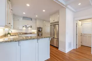 457 D Ave, Coronado, CA 92118 - Photo 7