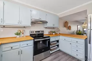 4264 Loma Riviera Ln, San Diego, CA 92110 - Photo 3