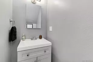 437 Ridgeway Ct, Spring Valley, CA 91977 - Photo 15