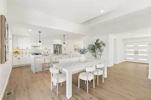 7875 Bellakaren Pl, La Jolla, CA 92037 - Photo 11