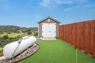 29509 Hoxie Ranch Rd, Vista, CA 92084 - Photo 67