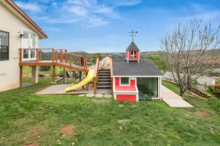 29509 Hoxie Ranch Rd, Vista, CA 92084 - Photo 25