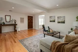 4549 Lyric Ln, San Diego, CA 92117 - Photo 5