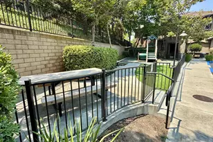 425 S Meadowbrook Dr, San Diego, CA 92114 - Photo 15