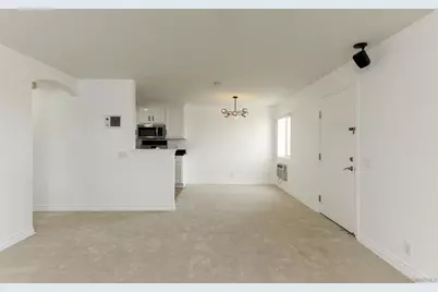  9949 Erma Rd #203, San Diego, CA 92131 - Photo 7