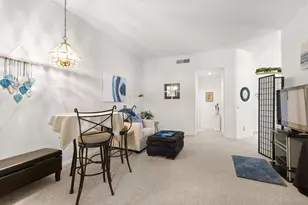1455 Caminito Solidago, La Jolla, CA 92037 - Photo 19