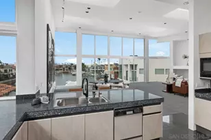 25 Green Turtle Rd, Coronado, CA 92118 - Photo 15