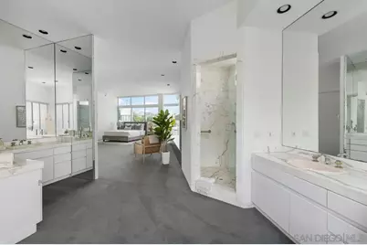  25 Green Turtle Rd, Coronado, CA 92118 - Photo 27