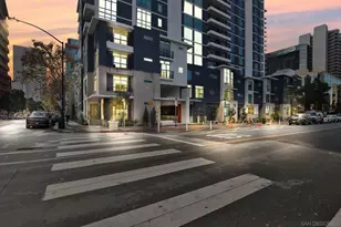 425 W Beech St, San Diego, CA 92101 - Photo 27