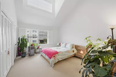  711 Kline #A, La Jolla, CA 92037 - Photo 9