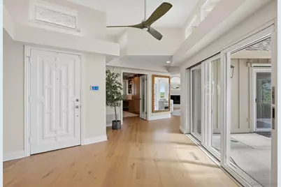  1821 Caminito Monrovia, La Jolla, CA 92037 - Photo 7