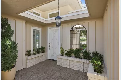  1821 Caminito Monrovia, La Jolla, CA 92037 - Photo 3