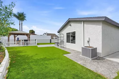  22591 Via Santa Maria, Mission Viejo, CA 92691 - Photo 23