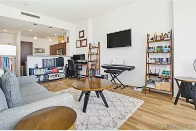  530 K St #1017, San Diego, CA 92101 - Photo 3