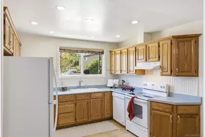  8470 Tommy Dr, San Diego, CA 92119 - Photo 11