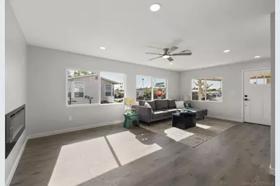  7102 San Bartolo St #11, Carlsbad, CA 92011 - Photo 11