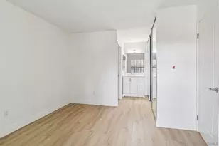 10611 SW Dabney Dr, San Diego, CA 92126 - Photo 11