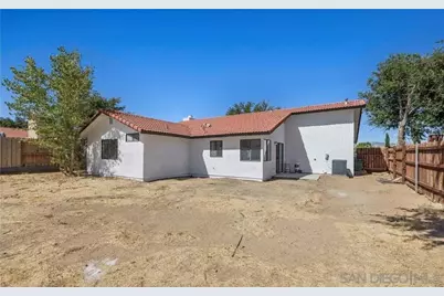  37130 Casa Verde Dr, Palmdale, CA 93550 - Photo 9