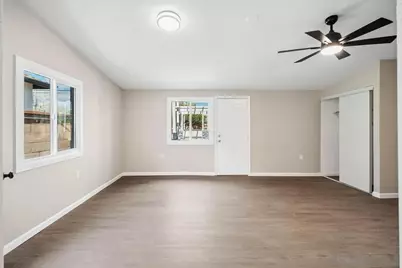  419 W Avenue J10, Lancaster, CA 93534 - Photo 17