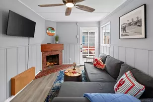 2009 Bacon St, Ocean Beach, CA 92107 - Photo 3