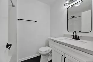 8878 Regents Rd, San Diego, CA 92122 - Photo 13