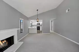 8878 Regents Rd, San Diego, CA 92122 - Photo 31