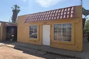 200 Lopez Ct, Calexico, CA 92231 - Photo 11