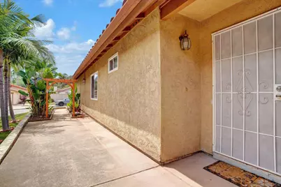  1350 Dos Hermanos Gln, Escondido, CA 92027 - Photo 17