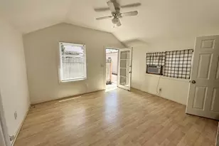 862-64 C Ave, Coronado, CA 92118 - Photo 25