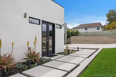  427 Hilmen Place, Solana Beach, CA 92075 - Photo 11