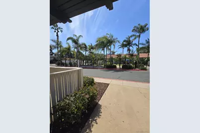  4044 Loma Riviera Cir, San Diego, CA 92110 - Photo 5