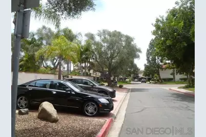  4044 Loma Riviera Cir, San Diego, CA 92110 - Photo 49