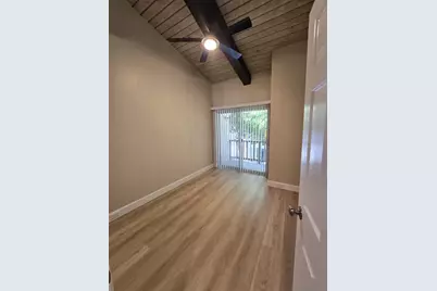  4044 Loma Riviera Cir, San Diego, CA 92110 - Photo 33