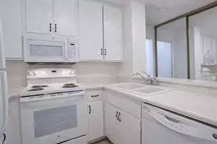 1775 Diamond, San Diego, CA 92109 - Photo 5