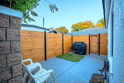  1566 Reed Ave, San Diego, CA 92109 - Photo 9