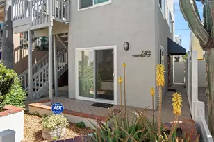 749 Zanzibar Ct, San Diego, CA 92109 - Photo 17
