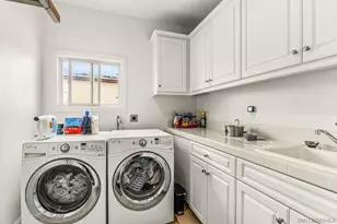 1077 Village Dr, Oceanside, CA 92057 - Photo 23
