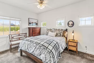  1077 Village Dr, Oceanside, CA 92057 - Photo 21
