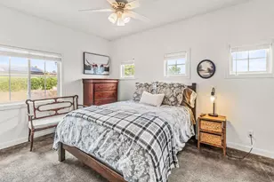 1077 Village Dr, Oceanside, CA 92057 - Photo 21