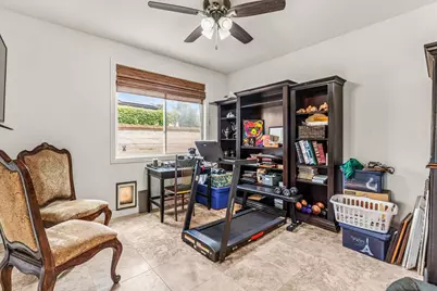 1077 Village Dr, Oceanside, CA 92057 - Photo 11