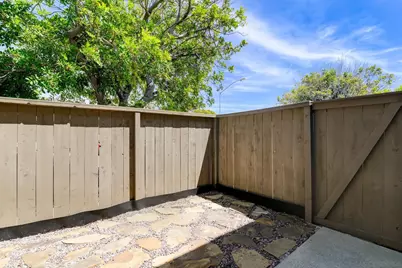  2388 Grand, San Diego, CA 92109 - Photo 17