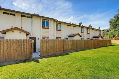  5130 N River Rd Unit B, Oceanside, CA 92057 - Photo 11