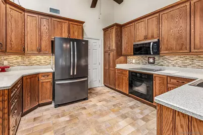  1364 Miraflores Gln, Escondido, CA 92026 - Photo 13