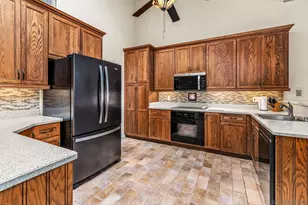 1364 Miraflores Glen, Escondido, CA 92026 - Photo 11