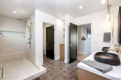 2980 Nichols St, San Diego, CA 92106 - Photo 61