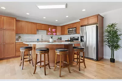  654 Schafer Place, Escondido, CA 92025 - Photo 9