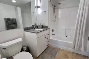 425 W Beech St, San Diego, CA 92101 - Photo 9