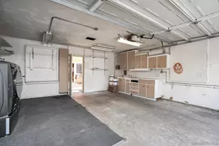 10596 Kerrigan Ct, Santee, CA 92071 - Photo 29